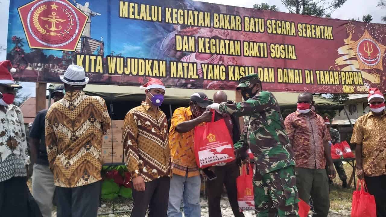 Sambut Bulan Kasih Dengan Bakar Batu, Mayjen TNI Ignasius Yogo Triyono Sampaikan Papua Tanah Damai