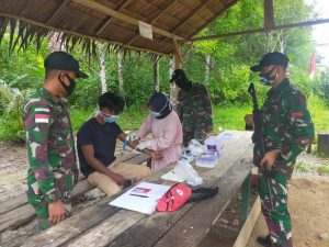 Perketat Pengawasan Jelang Akhir Tahun, Satgas Pamtas Yonif 642 Amankan PMI Non Prosedural di Jalur Tidak Resmi