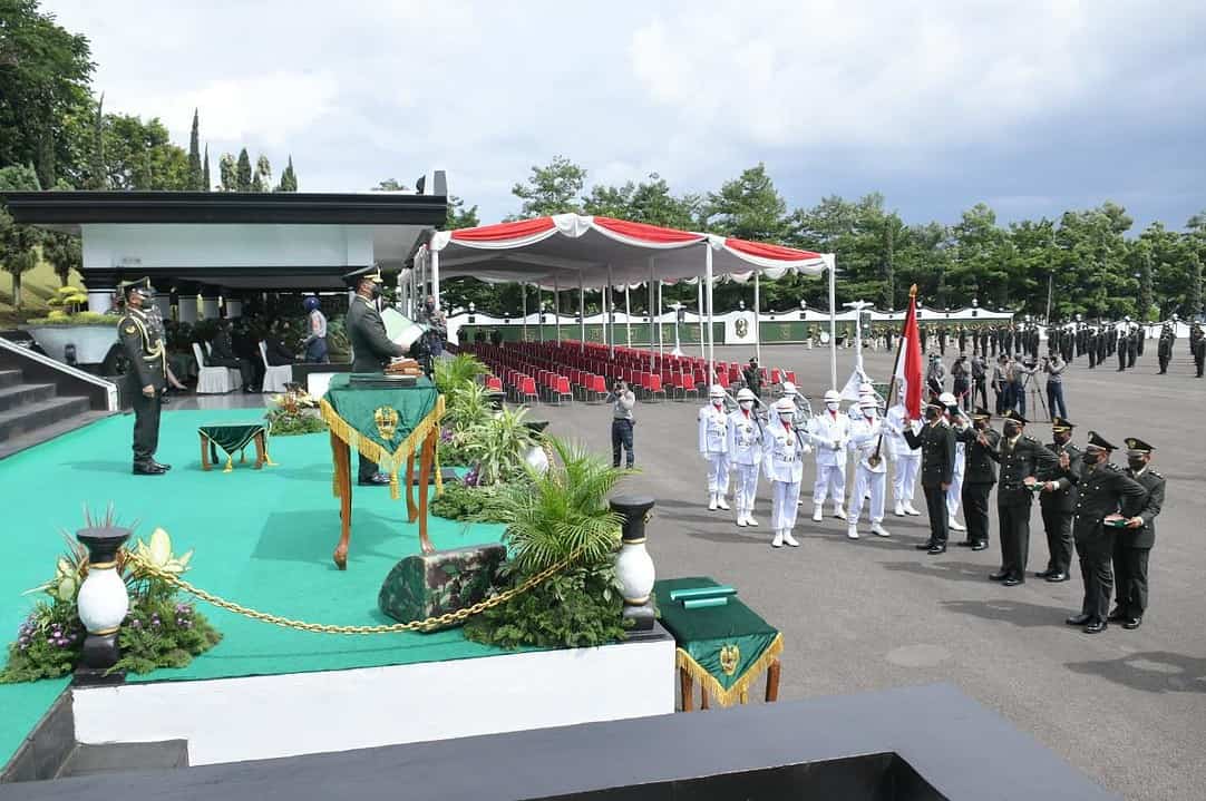 Kasad Lantik 583 Perwira Lulusan Diktukpasus TNI AD