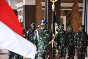 Kasad Pimpin Sertijab Koorsahli Kasad dan Danpuspomad Serta Menerima Laporan Korps Kenaikan Pangkat Delapan Pati TNI AD