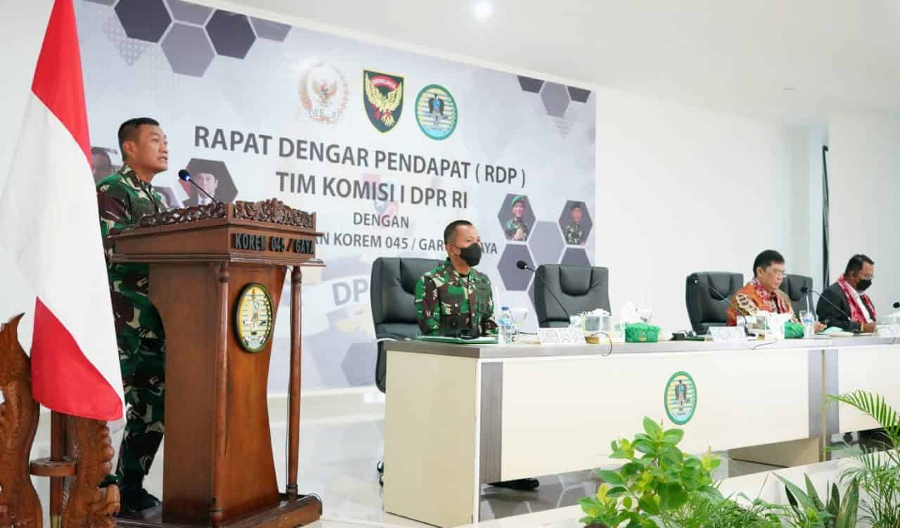 Pangdam II/Sriwijaya Dampingi Tim Komisi I DPR RI Kunjungi Korem 045/Gaya