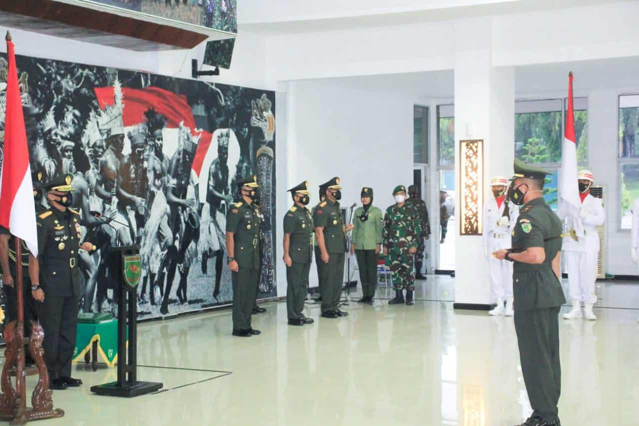 Pangdam Cenderawasih Lantik 594 Putra Terbaik Papua Jadi Prajurit TNI AD