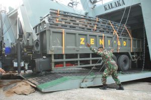 *Respon Cepat TNI AD Bantu Korban Bencana Alam di NTB dan NTT