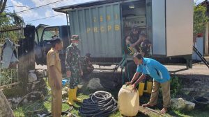 Gunakan Teknologi Reverse Osmosis, Zeni TNI AD Distribusikan Air Siap Konsumsi Bagi Warga Terdampak Bencana Bima