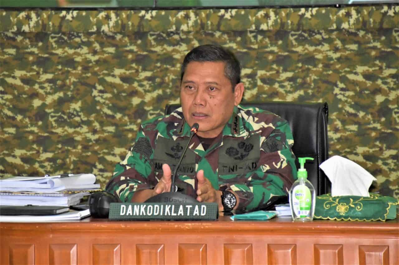 Komandan Kodiklat TNI AD Pimpin Rapat Uji Naskah II Validasi Orgas Satuan Jajaran.