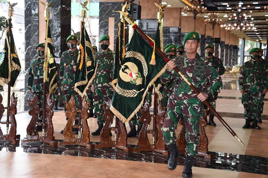 Kasad Pimpin Sertijab Pejabat Utama TNI AD