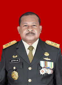 Mayjen TNI Jeffry Apoly Rahawarin Pejabat Kotama