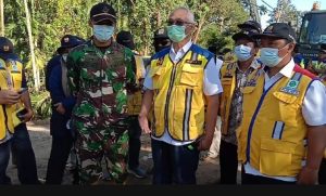 Rangka Jembatan Telah Tepasang, Warga Desa Bolo-Rade Kembali  Tersenyum