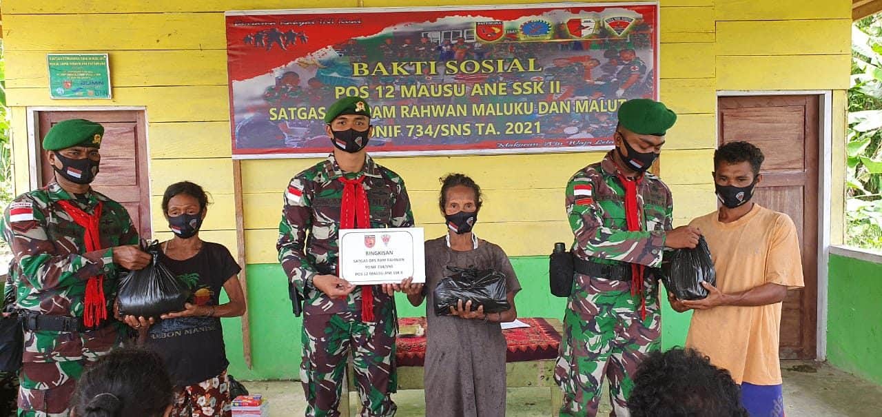 Bhakti Sosial Satgas Yonif 734/SNS, Bentuk Perhatian dan Kepedulian Kepada Warga Desa Maneo