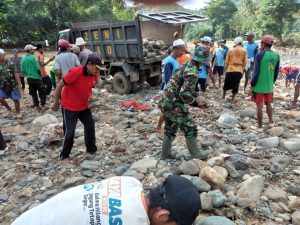 Perbaikan Jembatan Woro Selesai, Satgas Zeni TNI AD Lanjut ke Jembatan Campa