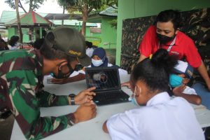 Hadirkan Wifi Corner Indihome, Satgas Yonif 131Bantu Proses Belajar Anak Perbatasan