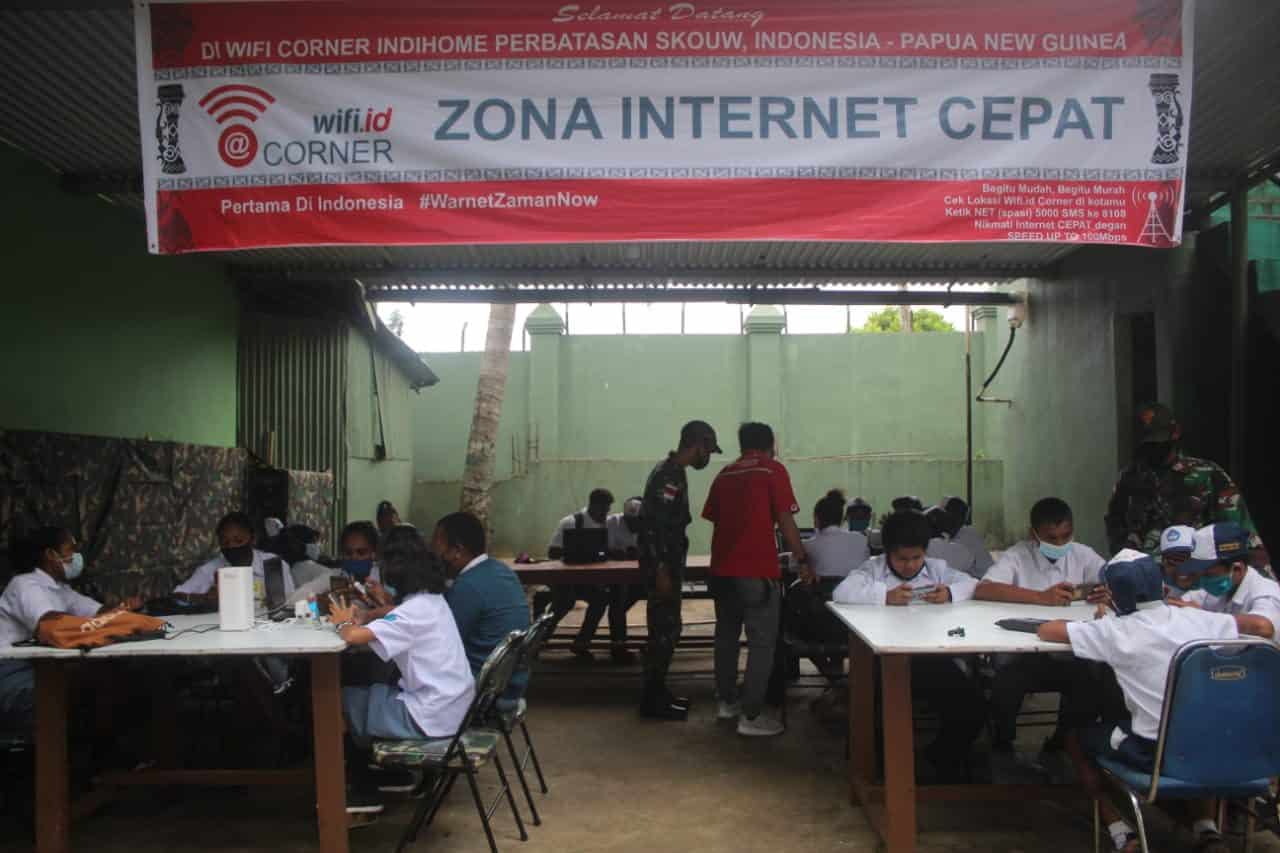 Hadirkan Wifi Corner Indihome, Satgas Yonif 131Bantu Proses Belajar Anak Perbatasan