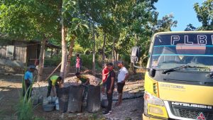 Satgas Yonarmed 6 Bantu Air bersih Kepada Warga Dusun Taledu