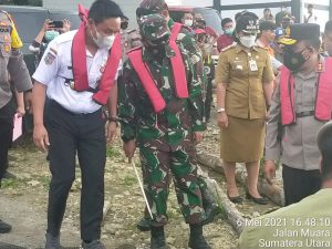 Wujudkan Destinasi Danau Toba Berkelas Dunia, Pangdam I/BB Ikut Tertibkan KJA di Baktiraja