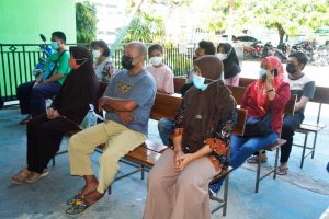 Keluarga Besar TNI Wilayah Korem 172/PWY, Terima Vaksinasi Covid -19