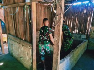 Program Lantainisasi Satgas Yonif 742, Wujudkan Rumah Layak Huni Warga Perbatasan