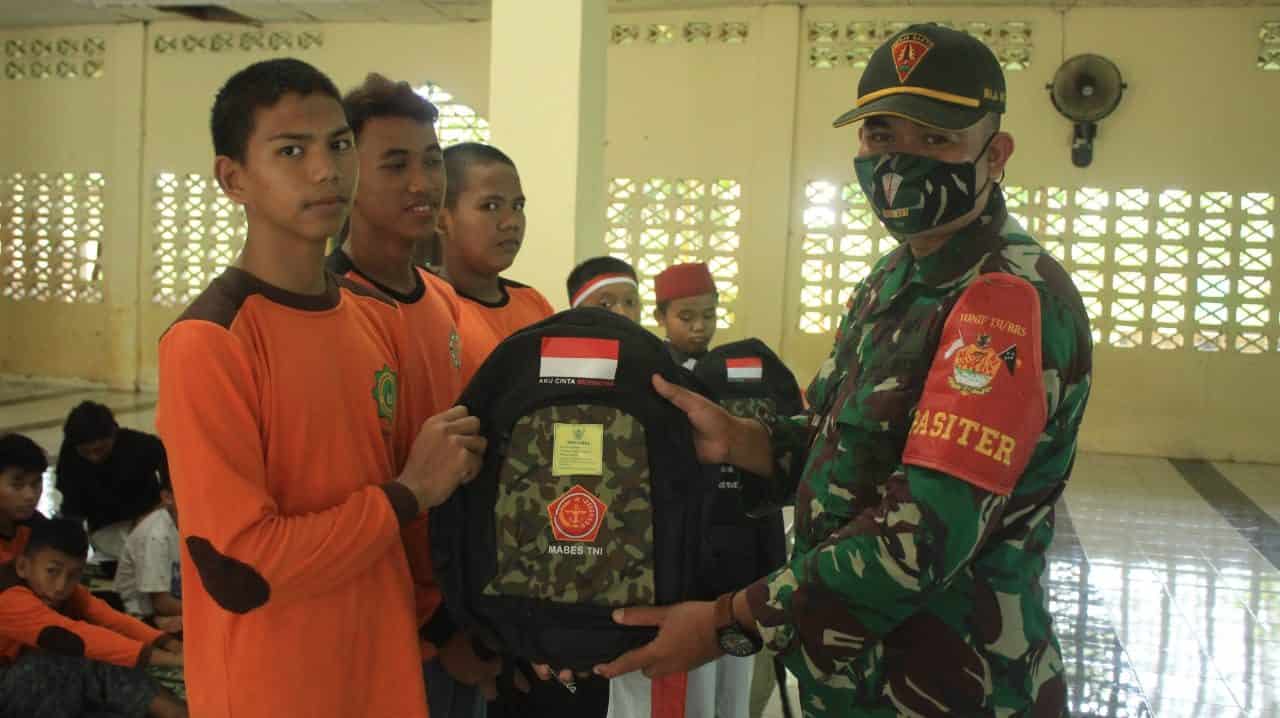 Peringati Hari Lahir Pancasila, Satgas Yonif 131 Berikan Penyuluhan di Pesantren Hidayatulah