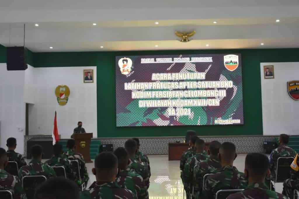 Pangdam I/BB Tutup Latihan Pratugas Satuan BKO Kodim Persiapan Gelombang III di Wilayah Kodam XVII/ Cenderawasih