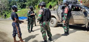 Satgas Yonif 512 Gelar Sweeping Guna Cegah Peredaran Barang Terlarang di Ujung Timur Indonesia