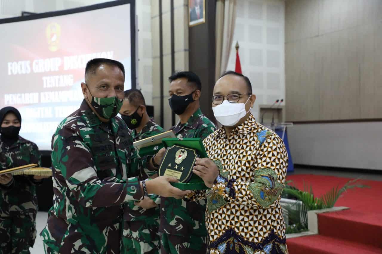 Staf Ahli Kasad Gelar FGD Kemampuan Literasi Digital Prajurit TNI