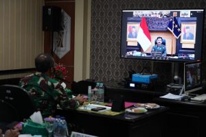 Kodam XVIII/Kasuari Ikuti Vicon Dengan Mabes TNI Tentang Pelaksanaan PPKM Mikro dan Program Vaksinasi Nasional