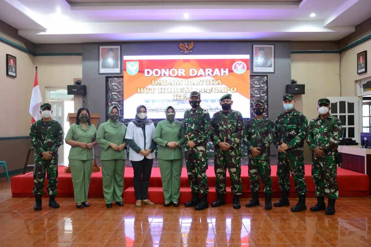 Peringati HUT Ke-40, Korem 044/Gapo Gelar Donor Darah