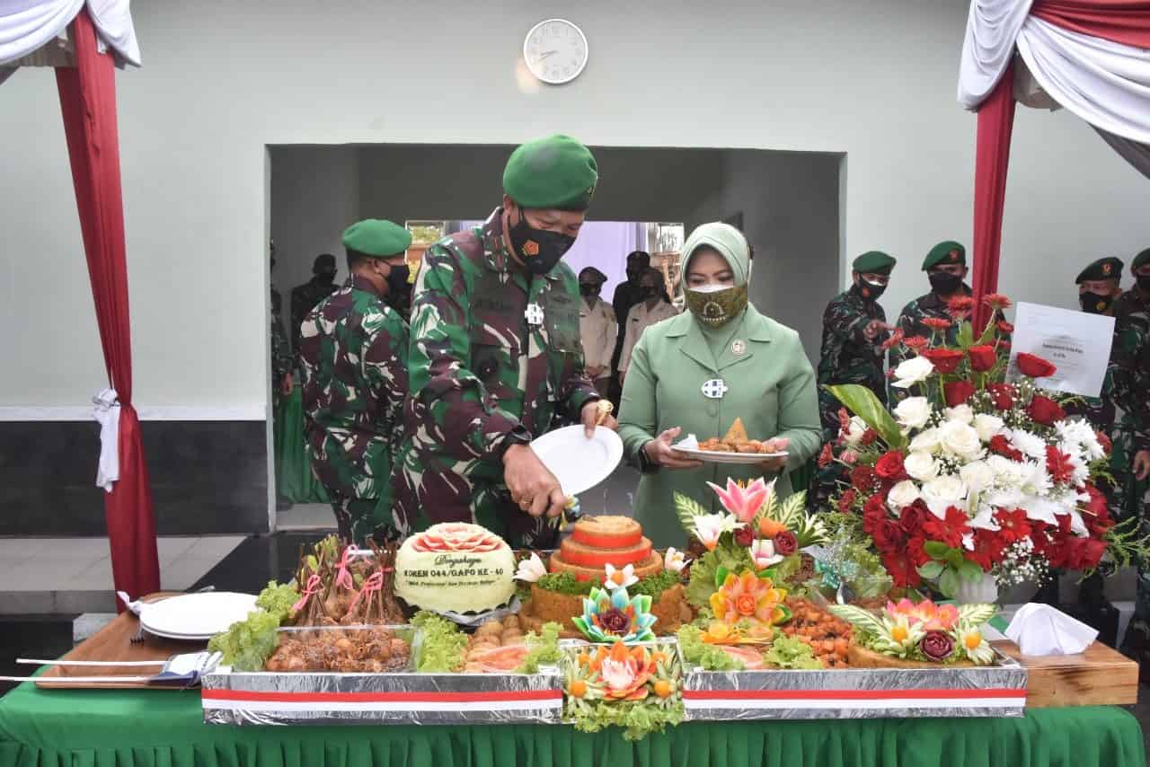 Puncak Peringatan HUT ke-40, Korem 044/Gapo Wisuda 77 Purnawira Prajurit TNI