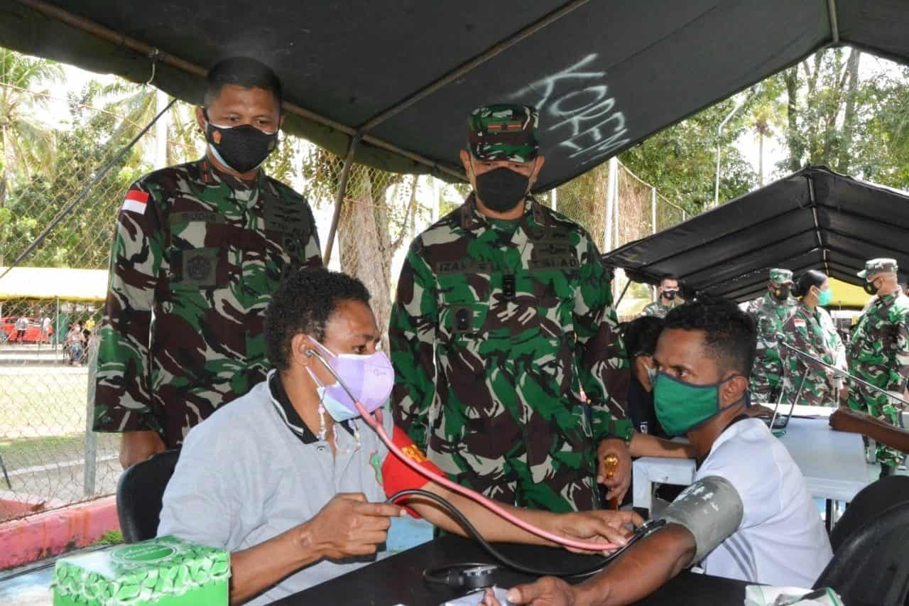 Sukseskan Program Pemerintah Penanganan Covid-19, Kodam XVII/Cenderawasih Gelar Vaksinasi Serentak Hari ke-2