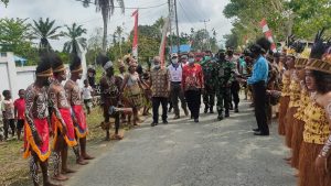 Satgas Yonif 512/QY Amankan Penyaluran Dana Desa di Wilayah Perbatasan Papua