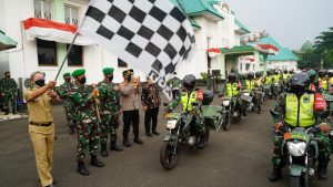 Go Babinsa, Kepedulian Korem 061/SK Salurkan Bantuan Kepada Warga Terdampak Covid – 19