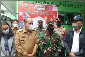 Kodam I/BB Bersama Poldasu Gelar Serbuan Vaksinasi TNI-Polri di Kabupaten Samosir