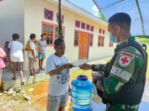 Gandeng Kepala Distrik, Satgas Yonif 512/QY Gelar Sosialisasi Pencegahan Covid-19 di Tapal Batas Papua