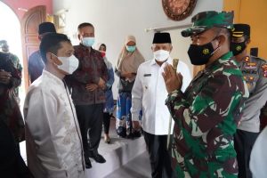 Pangdam I/BB Tinjau Posko PPKM Mikro Kampung Tageh Kota Solok