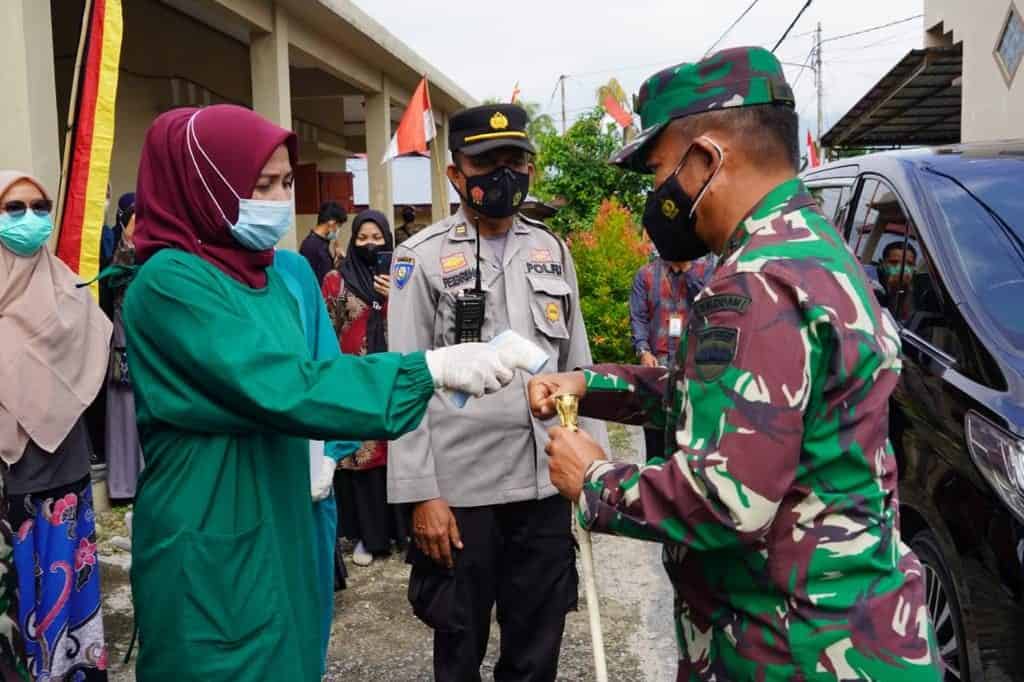 Pangdam I/BB Tinjau Posko PPKM Mikro Kampung Tageh Kota Solok