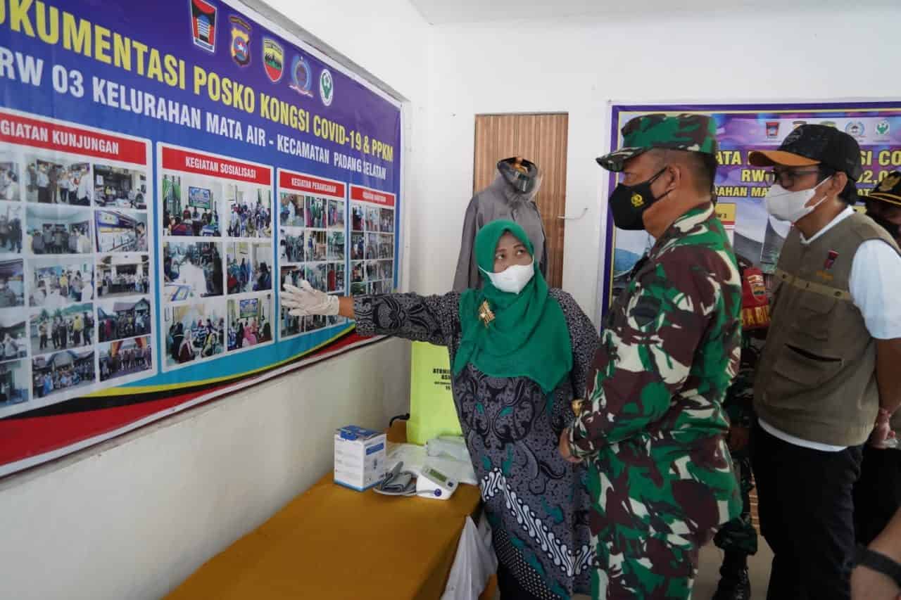 Pangdam I/ BB Kunjungi Posko PPKM dan Isoter Wilayah Padang Selatan