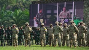 Kasad dan Commanding General USARPAC Sebagai Irup pada Pembukaan Latma Garuda Shield Ke-15