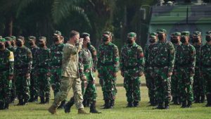 Kasad dan Commanding General USARPAC Sebagai Irup pada Pembukaan Latma Garuda Shield Ke-15