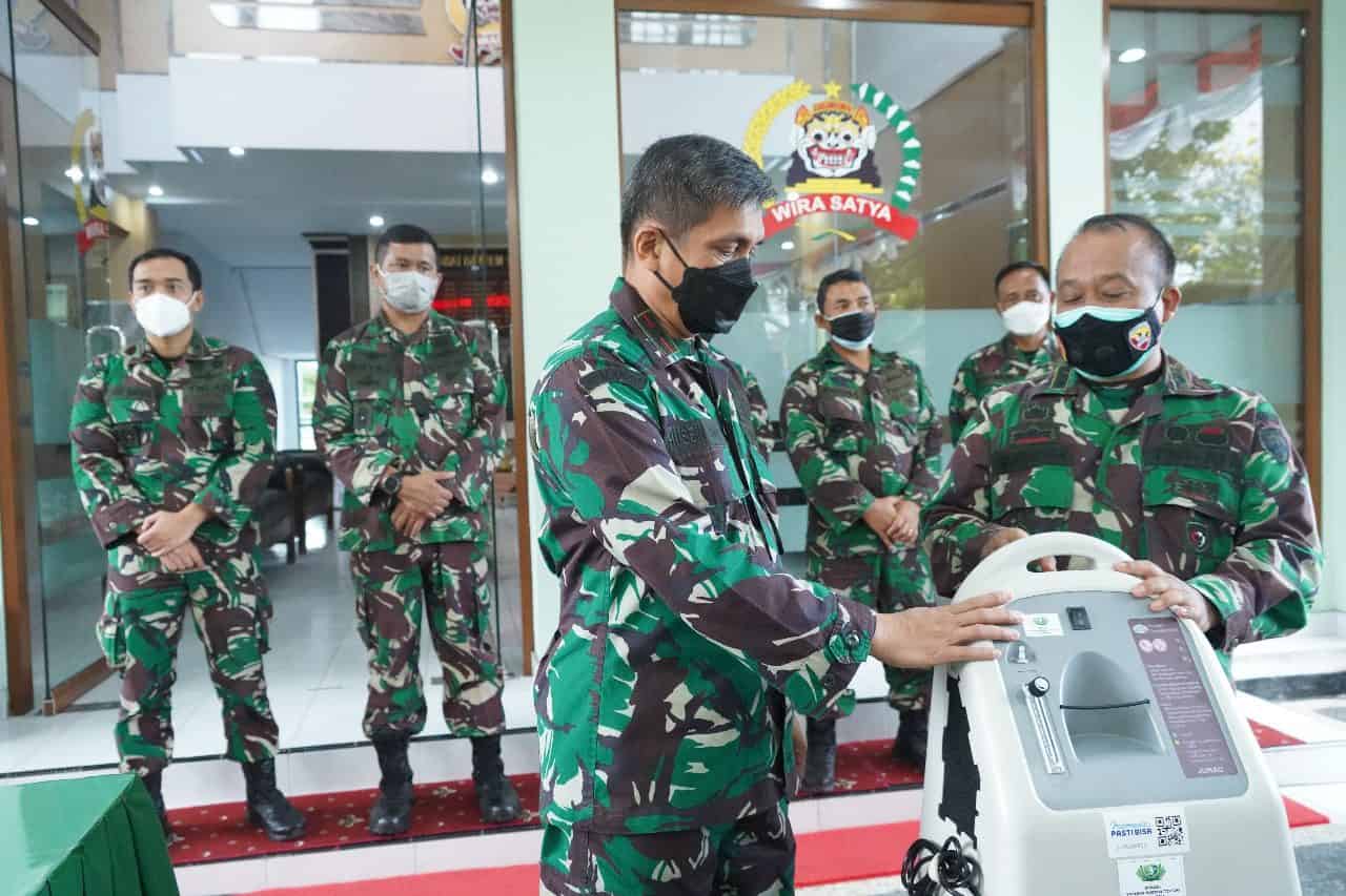 Kebutuhan Oksigen Meningkat, Danrem 163 Wira Satya Serahkan 10 Unit Oxygen Concentrator