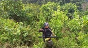Sambut HUT Kemerdekaan RI ke-76, Satgas Yonif Mekanis 403/WP Laksanakan Patroli Patok di Wilayah Perbatasan RI-PNG