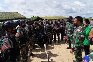 Kasad Meninjau Latma Garuda Shield Ke-15 di Amborawang