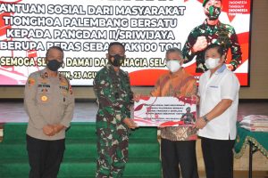 Melalui Kodam II/Sriwijaya, Paguyuban MTPB Serahkan Bansos 100 Ton Beras Bagi Warga Sumbagsel Terdampak Covid -19