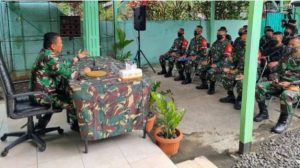 Kunker Ke Malut, Wadan Pussenarmed Beri Pengarahan Kepada Satgas Yonarmed 8/105