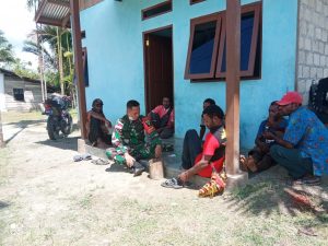 Cegah Penyebaran Malaria, Satgas Yonmek 403 Gelar Sosialisasi dan Bagikan Kelambu di Kampung Kalimo Papua