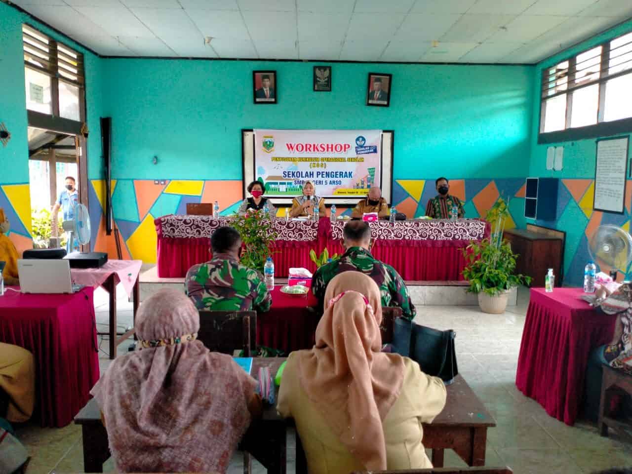 Dengan Tetap Menerapkan Protokol Kesehatan, Satgas Yonif 512/QY Turut Sukseskan Workshop LPMP