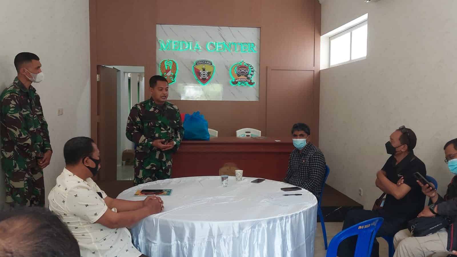 Kegiatan Jumat Berkah, Penrem 163/Wira Satya Jalin Sinergitas Dengan Awak Media