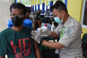 Kodam XVIII/Kasuari Kembali Gelar Serbuan Vaksinasi Bagi Masyarakat Manokwari