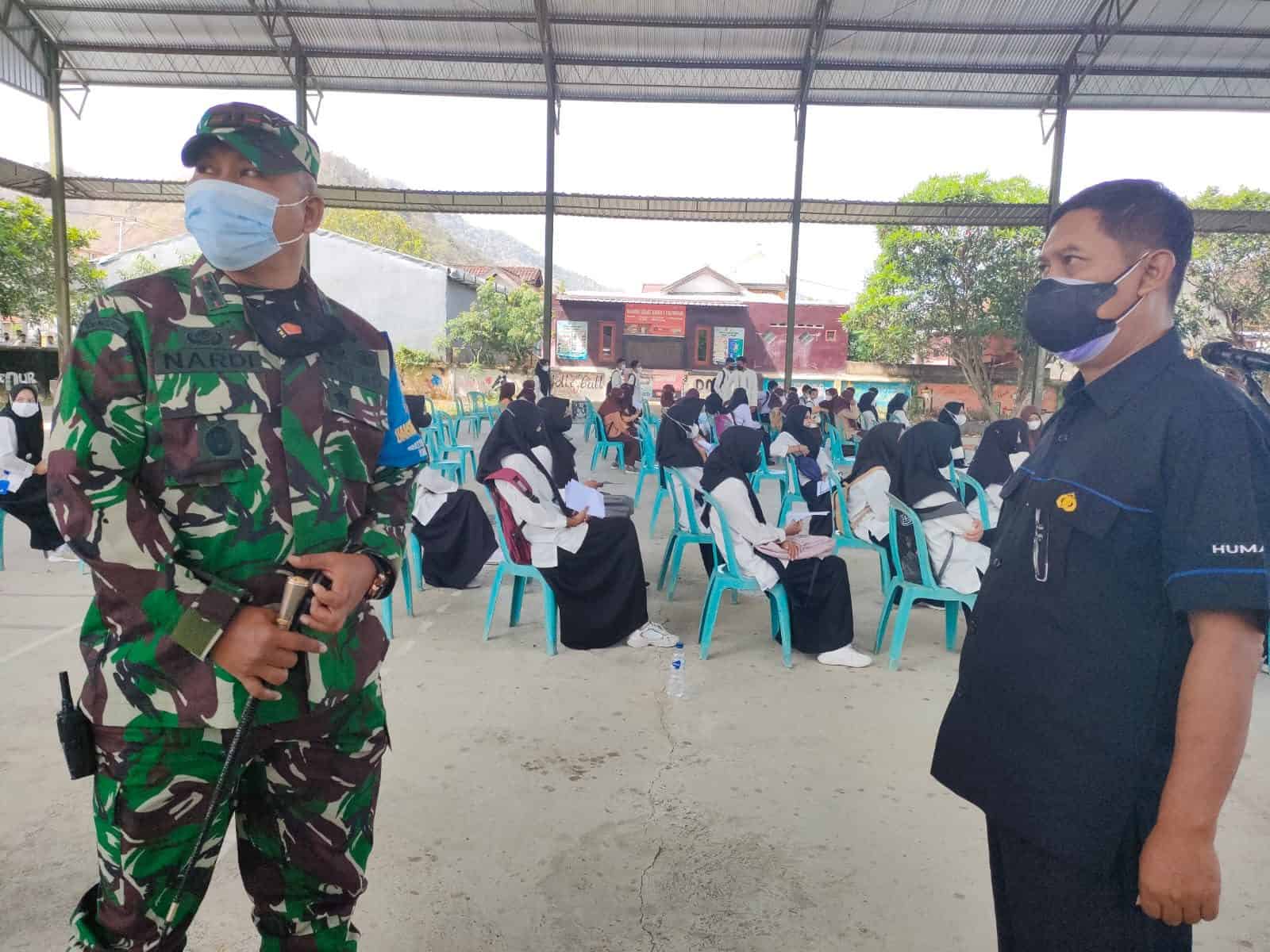 Kodim 1628/SB Gelar Serbuan Vaksinasi Sasar Siswa Sekolah di Sumbawa Barat