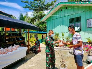 Satgas Yonif 131/Brs Laksanakan Serbuan Vaksinasi Covid-19 di Papua