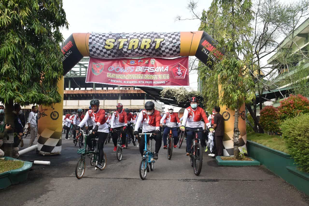 Bangun Sinergitas, Pangdam II/Sriwijaya, Kapolda dan Forkopimda Gelar Gowes Bersama