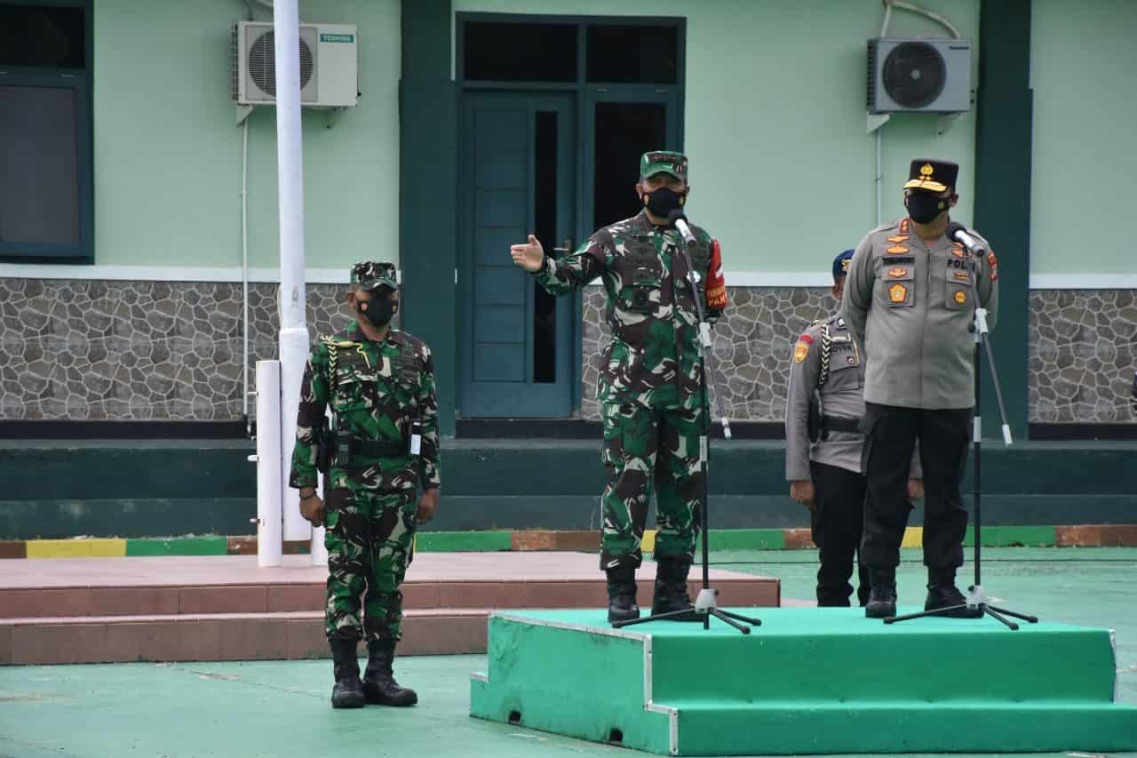 Pangdam XVIII/Kasuari dan Kapolda Papua Barat Pimpin Apel Gelar Pasukan Pengamanan Dalam Rangka Kunker Presiden Di Wilayah Sorong